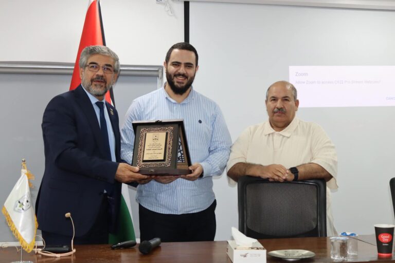 دورة متخصصة بعنوان “مكافحة غسل الأموال وتمويل الإرهاب