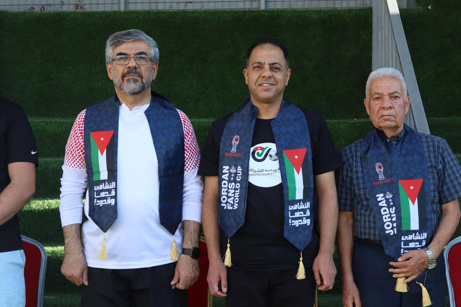 جمعية المحاسبين القانونيين الأردنيين تتوج بكأس المباراة الودية أمام دائرة مراقبة الشركات احتفاء بعيد الاستقلال والجلوس الملكي
